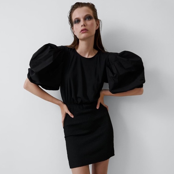 Zara Dresses & Skirts - 🖤 Zara Puffy Sleeved Black Dress 🖤